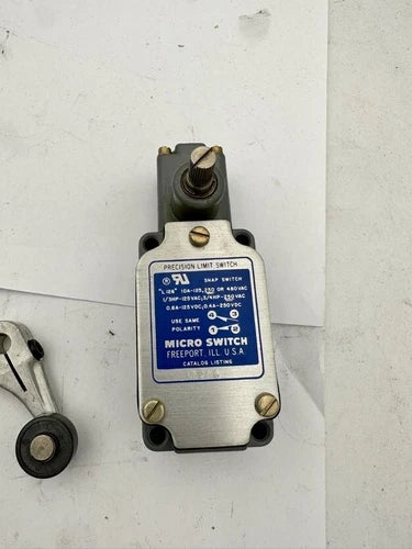 1pc x MICRO SWITCH PRECISION SNAP SWITCH ? L126 ? 6LS2-L 8906 10A-125 250/480 VA