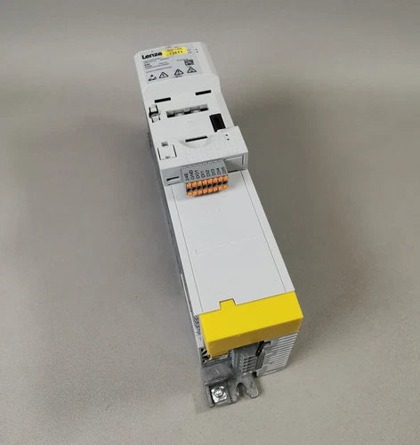 Lenze I55AE2222F1AV1000KS + Safety Modul