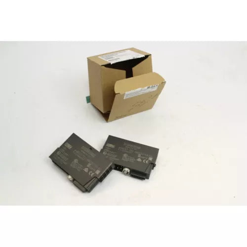 2Pcs SIEMENS 6ES71324BD320AA0 6ES7 132-4BD32-0AA0 Digital Module (B697)