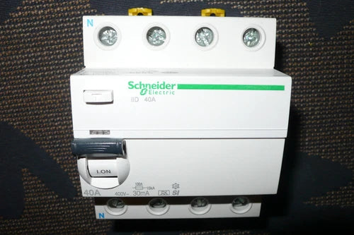 差动断路器 4 极 40A 30mA SI 施耐德电气 A9R31440 40A