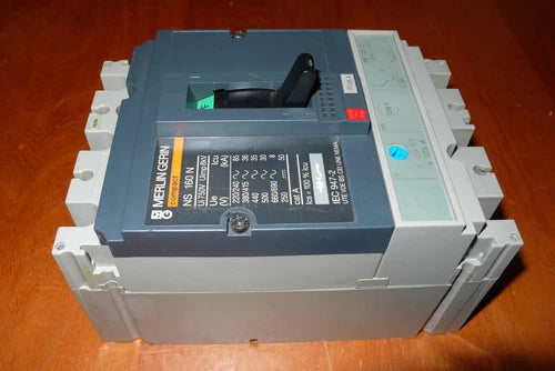 Compact NS160N Schneider Electric Disjoncteur triphas¨¦ 160A d¨¦clencheur TM125D