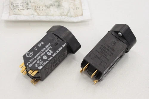 2x ELAN C304 C 304 300V AC heavy Duty 150V 125V 1,2W Drucktaster A75461 OVP