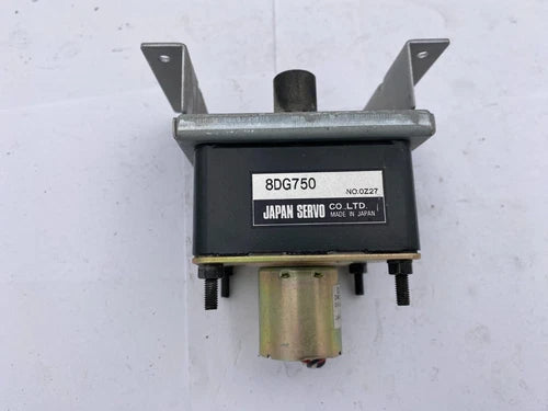 1pc x JAPAN SERVO DC MOTOR DME34B8HPB 8DG750 N.O. OZ27