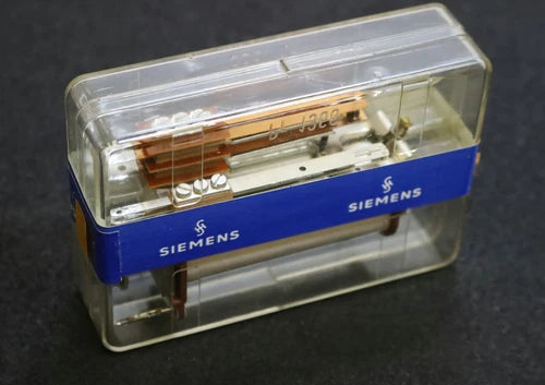SIEMENS Round Relay V23159-A0018-X020 for DC Voltage V23159-Y00181200-16500