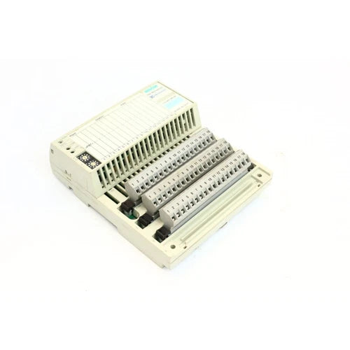 Schneider automation 170 FNT 110 01 + 170 ADI 340 00 I/O base Fipio comm  (B675)