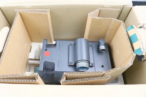 Siemens Three Phase Servo Motor 1FT6082-8AK71-4EG6 10.8/13Nm 6000rpm IP68