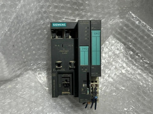 SIEMENS 6ES7 151-3BA23-0AB0 + 138-4CA01-0AA0
