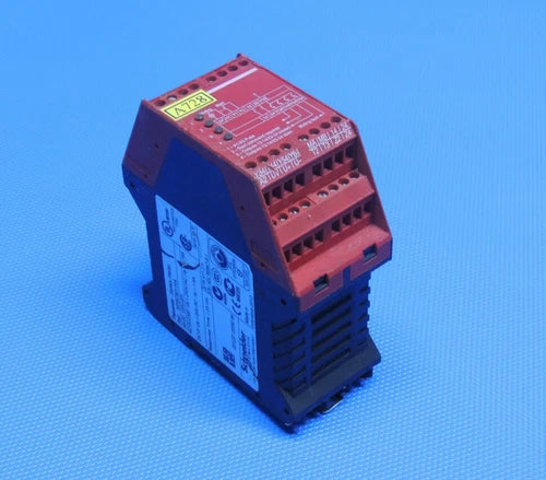 Telemecanique Schneider XPSCM1144 24V AC/DC Inc VAT