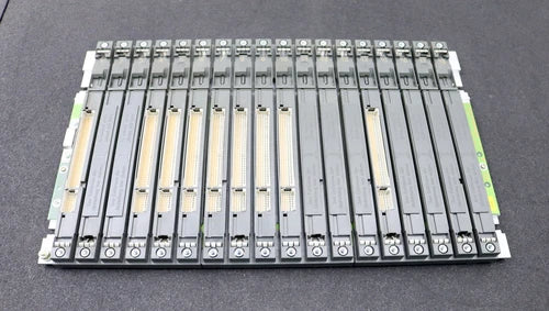 SIEMENS SIMATIK S7 Subrack 6ES7400-1TA01-0AA0 18x Slots