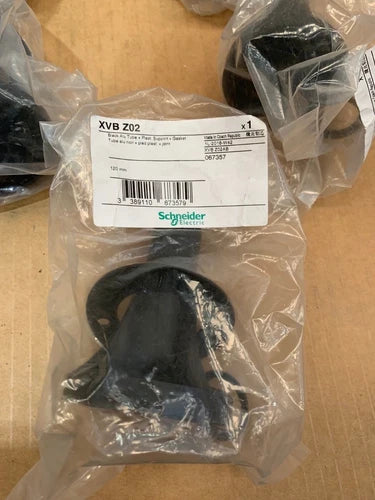 1 x Scheinder Harmony XVB Accessoires XVBZ02  - tube support+pied de fixation