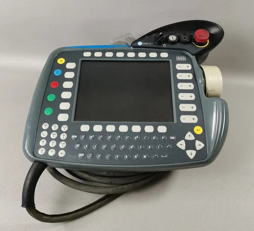 KUKA VKR C1 Control Panel Kratzer auf dem Display Typenschild nicht lesbar