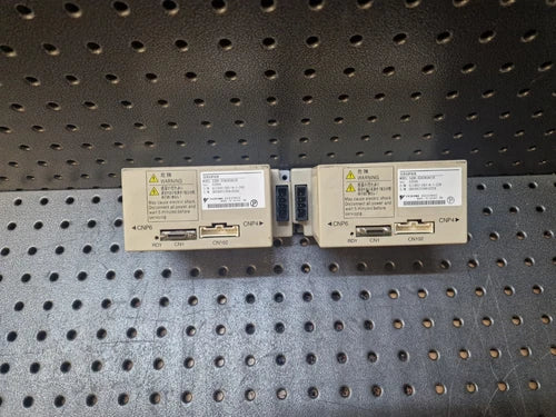 2xYaskawa Motoman Servopack SGDR-SDA060A01B