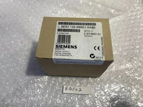 SIEMENS SIMATIC DIGITAL OUTPUT 6ES7 132-4BB01-0AB0 DIGITAL OUTPUT