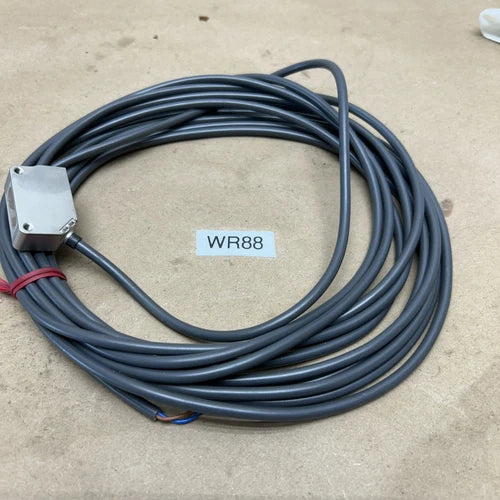 * Pre-Owned* Omron E3ZM-CT82B-L Photoelectric Sensor || WARRANTY!