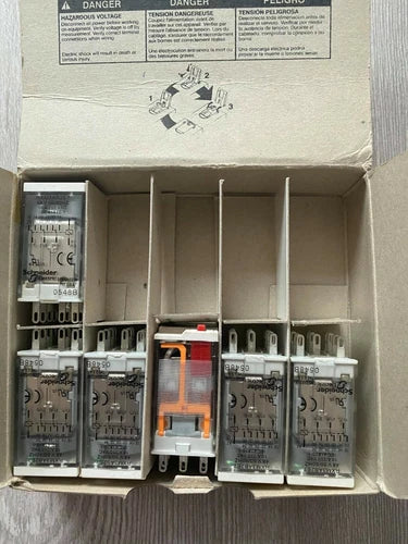 N?6 RXM3AB2E7 48V 10A/250VAC REL? SCHNEIDER