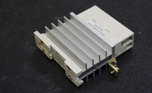 SIEMENS Halbleitersch¨¹tz 3RF1211-0HC04 - 5-24VDC-20A-240VAC Nullpunktschaltend