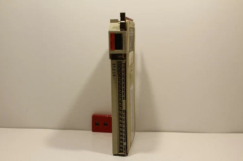 Allen-Bradley series 10150 VAC/DC input module