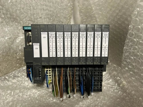 SIEMENS 6ES7 151-1AA05-0AB0+6ES7 138-4CA01-0AA0+6ES7 131-4BD01-0AA0+6ES7 132-4BD