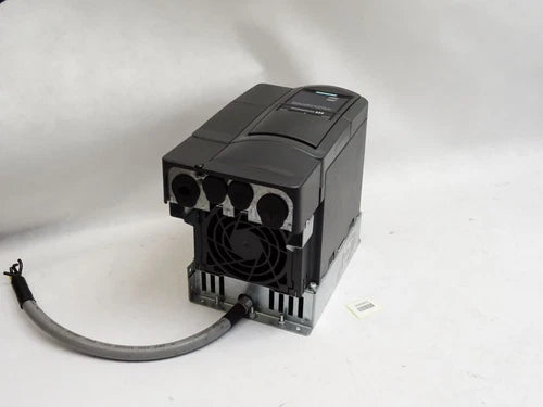 Siemens Micromaster420 6SE6420-2UC22-2BA1 6SE6400-2FL02-6BB0 2.20kW