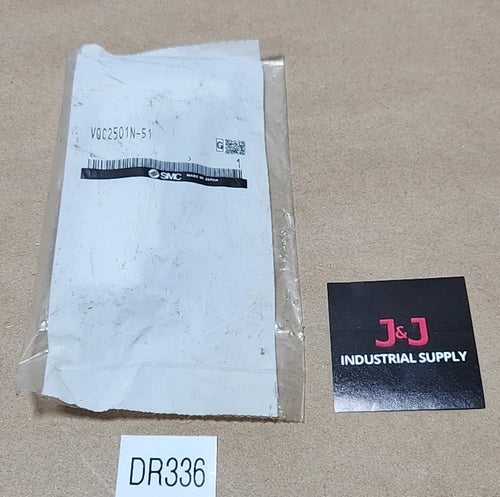 *BRAND NEW* SMC VQC2501N-51 5-Port Solenoid Valve Base Mount 0.7MPa + Warranty!