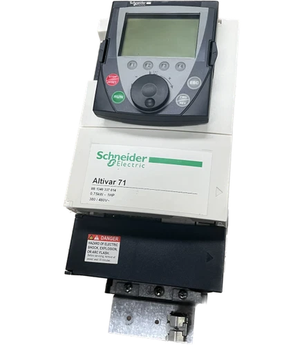 Altivar 71 SCHNEIDER ATV71H075N4 - Variable Speed - 0.75kW 1HP - 480V - fi