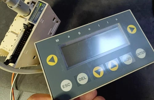 Schneider XBT N400、XBTN400、LCD mal、No Se Hacen Mas Pruebas 发票 FACTURA