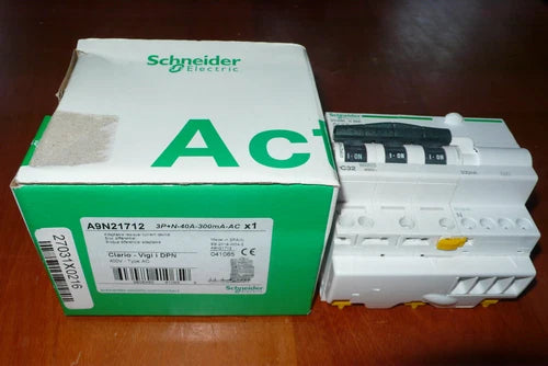 DISJONCTEUR A9N21409 DIFFERENTIEL A9N21712 TETRA 32A 300mA AC 施耐德电气