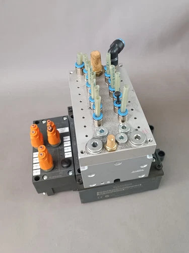 Siemens 6ES7 148-1EH11-0XA0 + 141-1BF31-0XA0 + Festo 163897