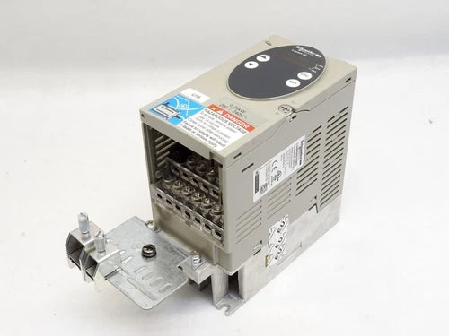 Schneider Electric Servoverst?rker 0,75kW LXM05BD10M2 DEFEKT