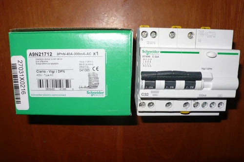 DISJONCTEUR DIFERENTIEL 4POLOS 32A 300mA AC TETRA. SCHNEIDER ELECTRIC 32AMPÉRES
