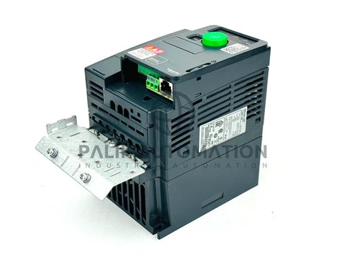 施耐德电气 ATV320U15N4C Altivar 320 变频器 电机驱动器 二手