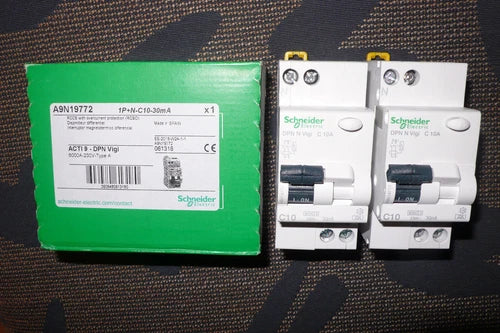 DISJONCTEUR DIFFERENTIEL 10A 30mA A 型，A9N19772 SCHNEIDER ELECTRIC 10A