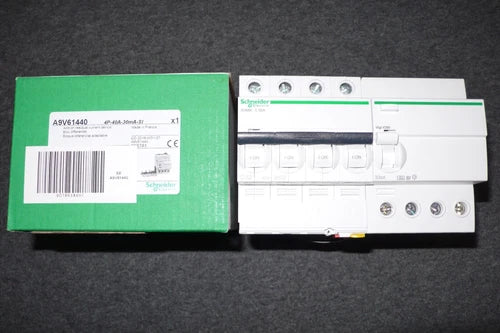 DISJONCTEUR A9F77432 DIFFERENTIEL A9V61440 TETRA. 32A 30mA SI SCHNEIDER ELECTRIC