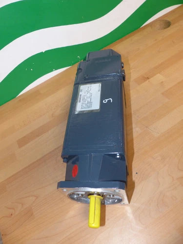 Siemens 3~Permanent Magnet Motor 1 HU3056-0AF01-Z Used