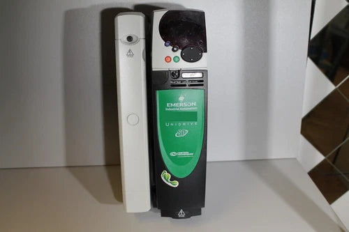 Control Techniques SP2403 Servo Drive com tela de interface do usu¨¢rio