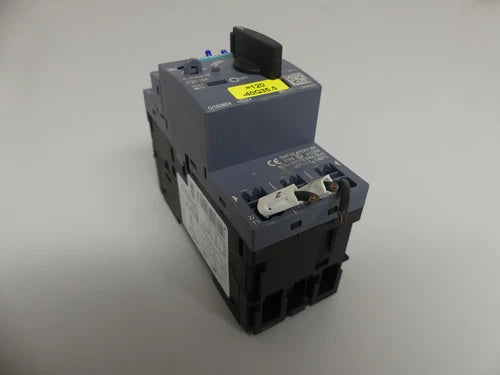 Siemens 3RV2011-0HA20 Circuit Breaker