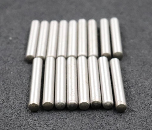 17x Zylinderstifte 7x50mm DIN 6325 unbenutzt