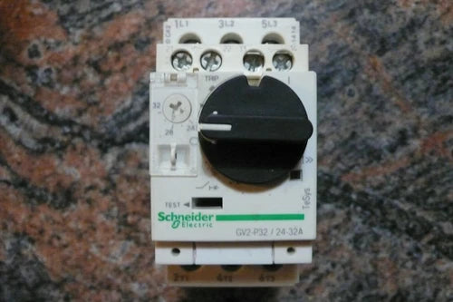 DISJONCTEUR MOTEUR TRIPHASE MONO 24/ 32A SCHNEIDER ELECTRIC MAGNETOTHER GV2-P32