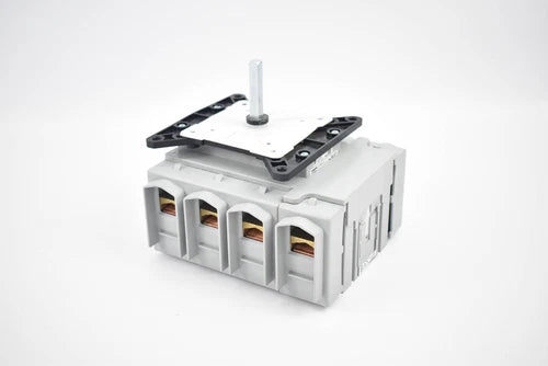 Siemens Load Break Switch 3LD5820-0TK11 + 3LD9240-0B (480VAC 150A)