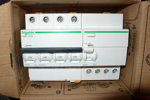 DISJONCTEUR A9F77410 DIFFERENTIEL A9V41425 TETRA 10A 30mA SCHNEIDER ELECTRIC 4P.