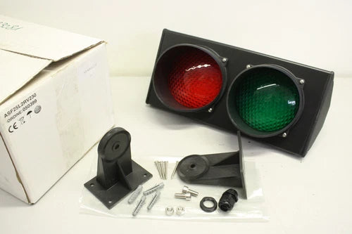Siemens ASF25L2RV230 Signal Light Swivel Traffic Light Red Green LED 050399 Original Packaging