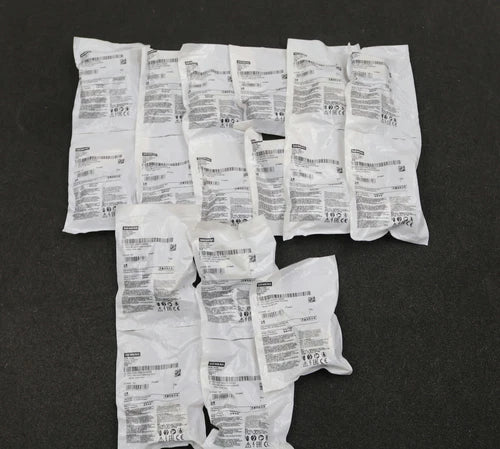 SIEMENS 17x Halter f¨¹r 3 Module 3SU1500-0AA10-0AA0 Ma?e 30x40mm unbenutzt