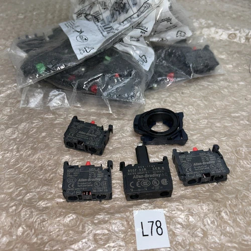 (4) ALLEN BRADLEY, 800F-PN3RX13, SCREW CONTACT BLOCK, NEW (3) Bags Sealed