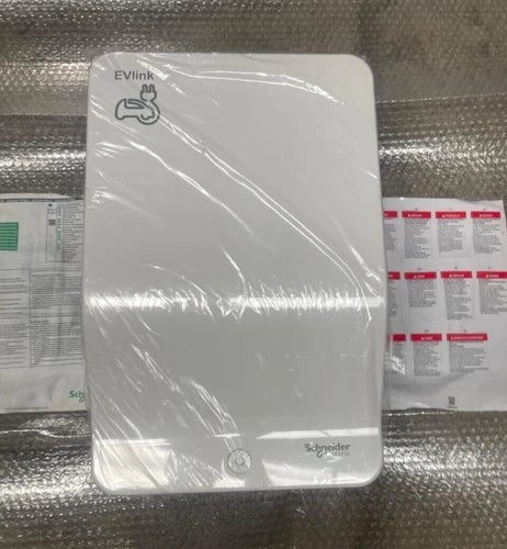 Schneider Electric - EVH2S7P04K - EVlink Wallbox 7.4 kW with Type 2 Socket