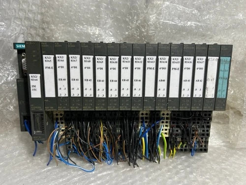 SIEMENS 6ES7 151-1AA02-0AB0 + 138-4CA0-0AA0 + 131-4BD00-0AA0 + 132-4BD00-0AA0