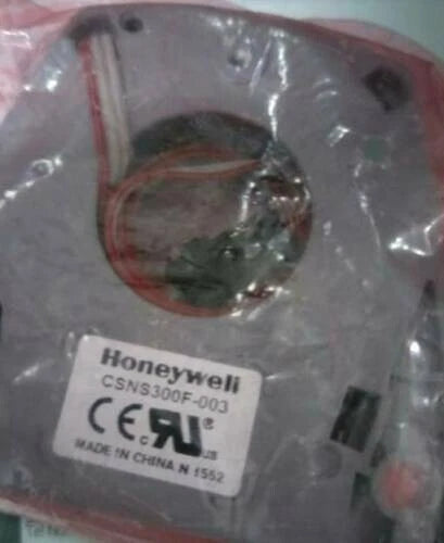 1PC NEW HONEYWELL CSNS300F-003 Current Sensor