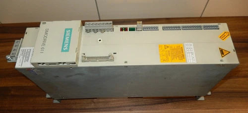 SIEMENS SIMODRIVE 6SN1145-1AA00-0AA1, 10/25kW U/E-Modul