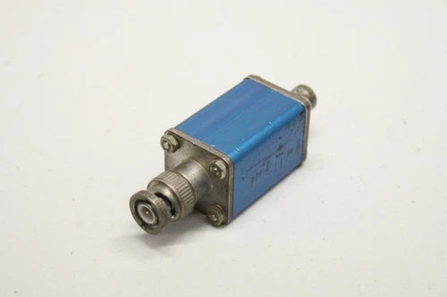 13BNC-50-0-2-SUHNER  Stecker Adapter HF Steckverbinder BNC Oscillator