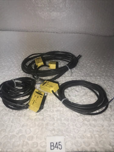 **( Lot Of 4 ) BANNER ENGINEERING Preowned Q236E SENSOR#