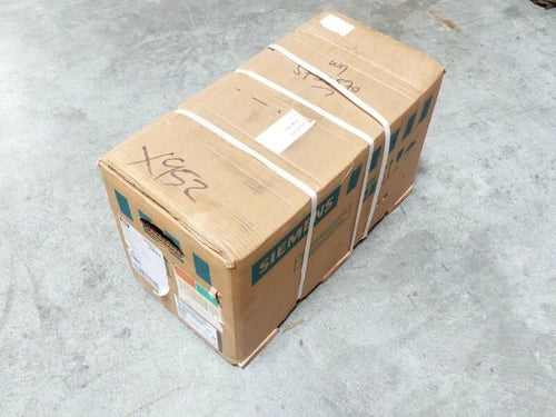 Siemens Servomotor 1FK7101-5AF71-1AA3-Z 1FK7101-5AF71-1AA3 UNUSED OVP